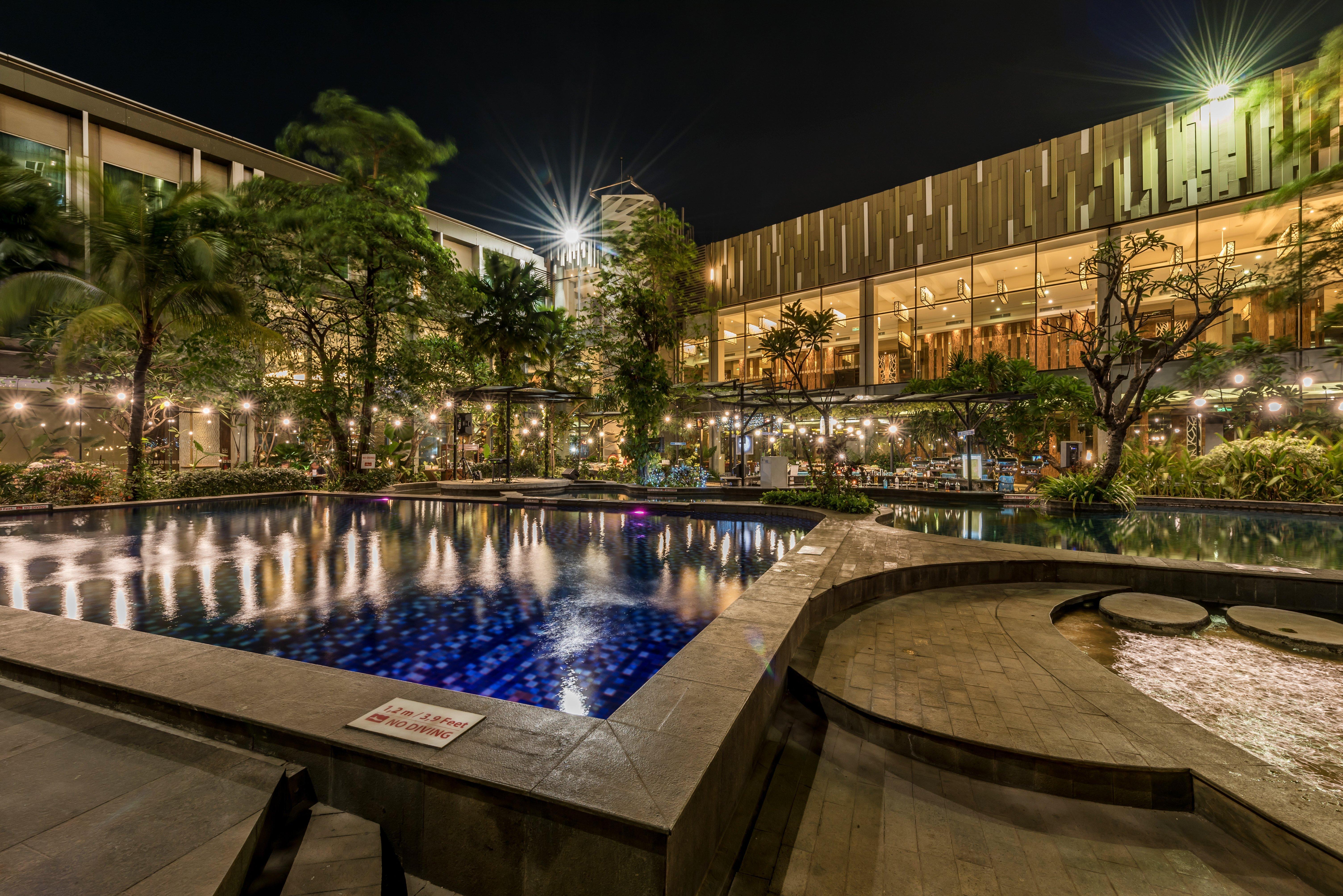 Holiday Inn Cikarang Jababeka By Ihg Dış mekan fotoğraf