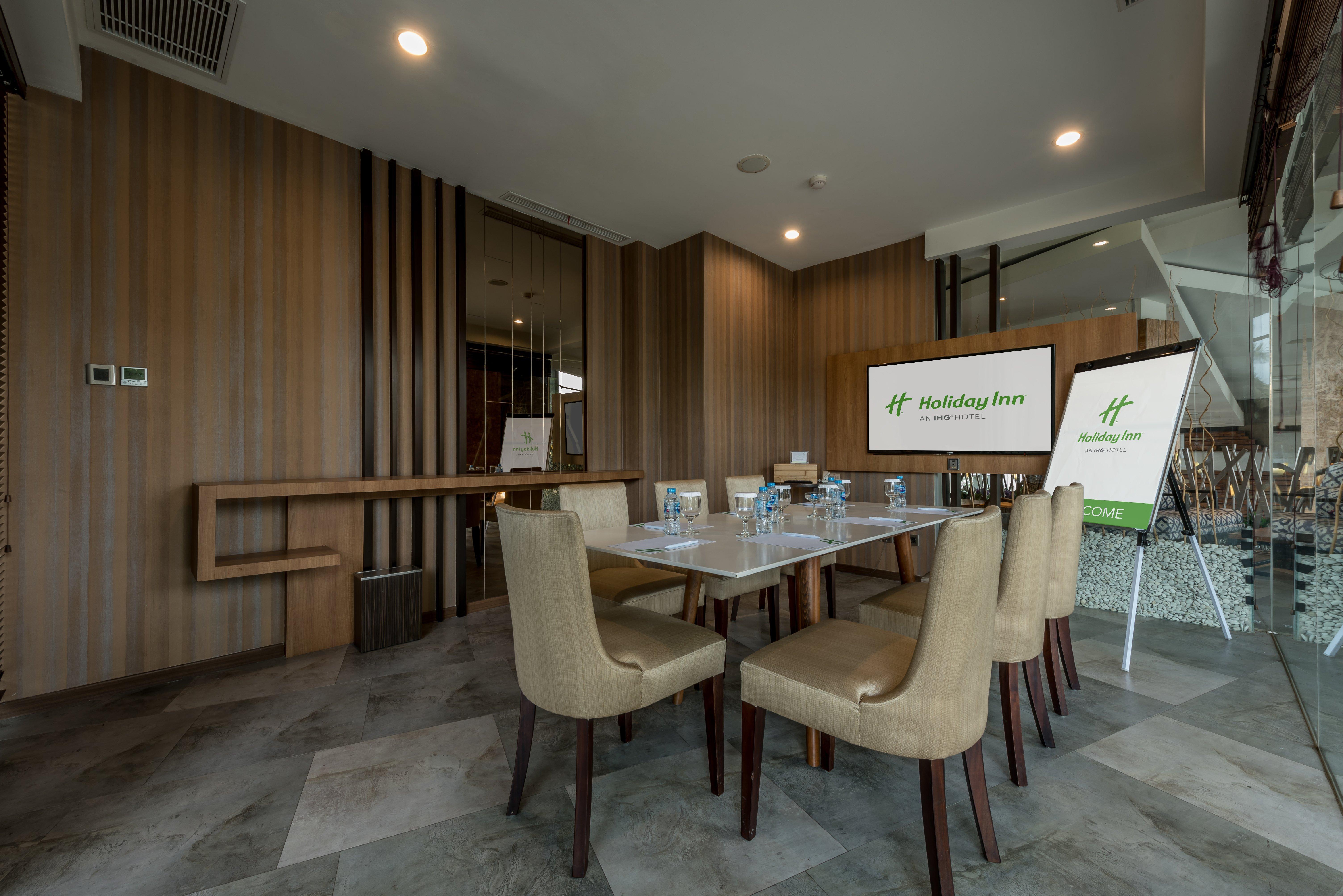 Holiday Inn Cikarang Jababeka By Ihg Dış mekan fotoğraf