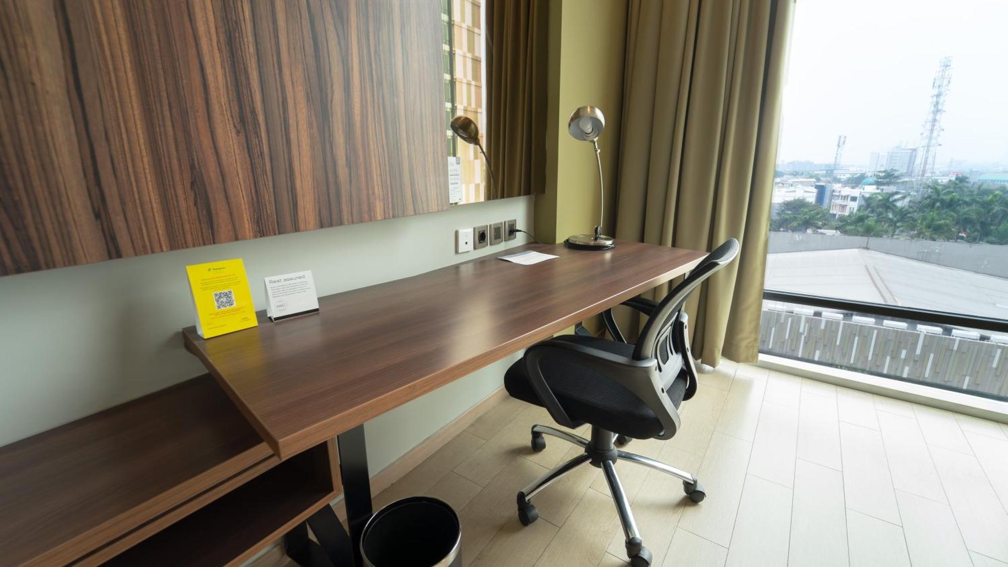 Holiday Inn Cikarang Jababeka By Ihg Dış mekan fotoğraf